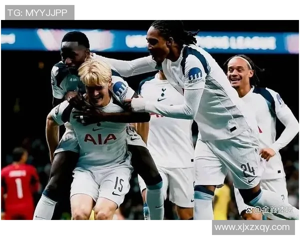 切尔西主场遭曼联逆转1比2遗憾落败引发热议 切尔西主场遭曼联逆转1比2遗憾落败引发热议