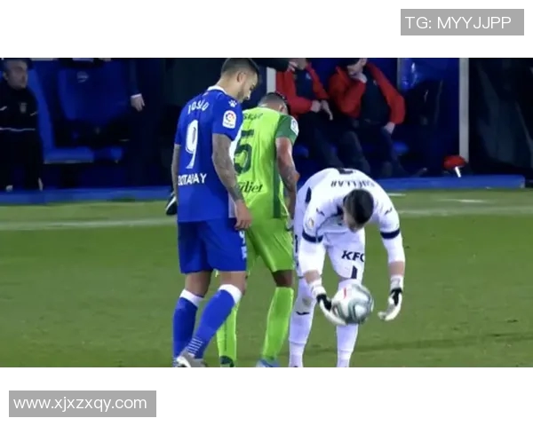 西班牙人队迎战巴里亚队展现激情对决的精彩瞬间与战术分析 西班牙人队迎战巴里亚队展现激情对决的精彩瞬间与战术分析