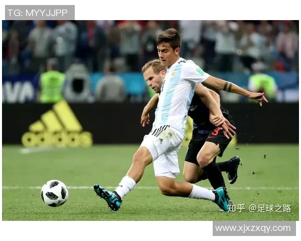 迪巴拉的崛起与挑战：从天才少年到足球巨星的奋斗之路