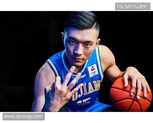 陈林坚:从青涩少年到篮球场上的传奇之路与奋斗精神 陈林坚:从青涩少年到篮球场上的传奇之路与奋斗精神