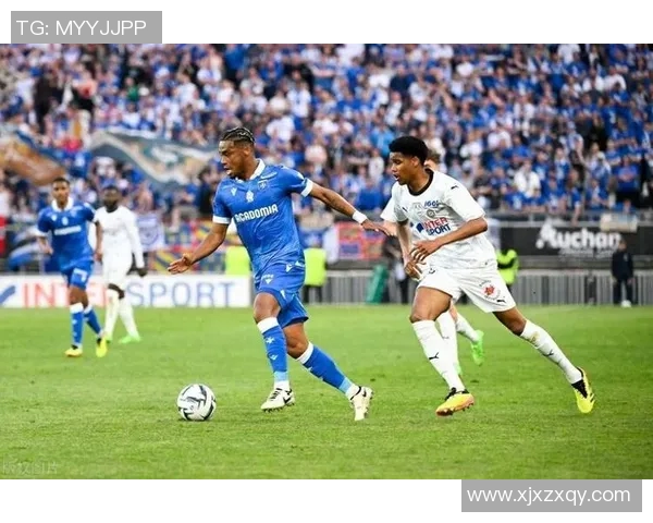 法乙联赛特鲁瓦主场迎战索察双方争夺关键积分之战 法乙联赛特鲁瓦主场迎战索察双方争夺关键积分之战